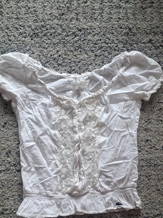 Abercrombie & Fitch White Lace-Front Ruffled Peasant Blouse - Picture 1 of 10